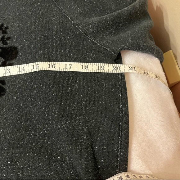 Roots Canada Beaver Black Pepper Logo Crewneck Sweater Sweatshirt size medium - Picture 7 of 8